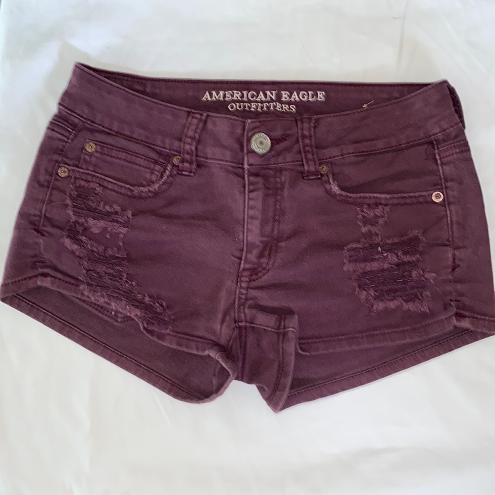 American Eagle Outfitters Shortie Stretch Shorts size 4 color is plum